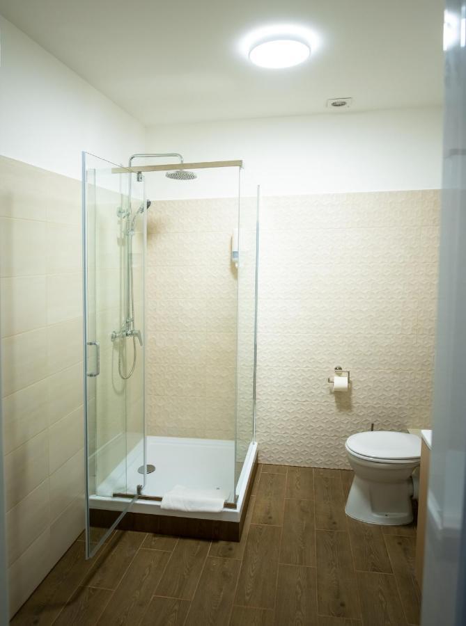 Elixir Panzio Bed & Breakfast Nyírbátor Bagian luar foto
