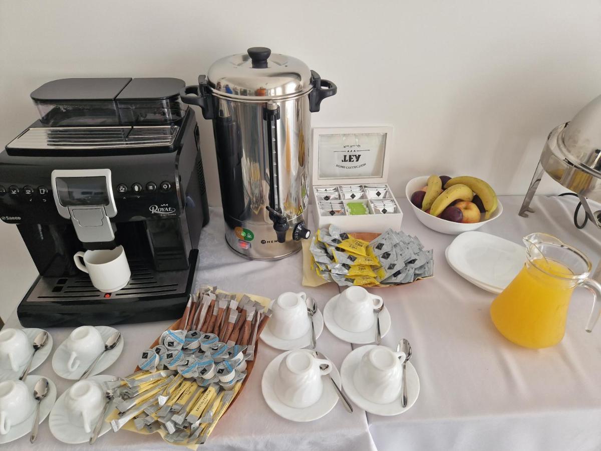 Elixir Panzio Bed & Breakfast Nyírbátor Bagian luar foto